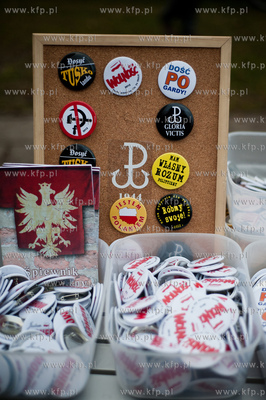 Gdansk. Marsz sympatykow Prawa i Sprawiedliwosci oraz...