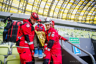 Gdansk. Stadion PGE Arena. Cwiczenia grup ratownikow...