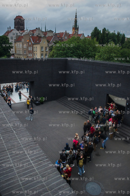 Gdańsk. Inauguracja II edycj kina na dachu Teatru...