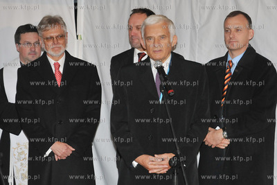 Uroczystos wmurowania kamienia wegielnego pod rozbudowe...