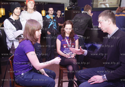 Mistrzostwa Polski w grze Kamien Nozyce Papier - rozgrywane...