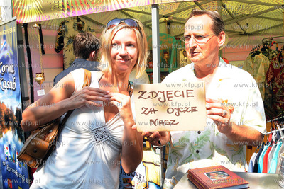 Sopot, Plac Zdrojowy. Namiot Wojciecha Cejrowskiego,...