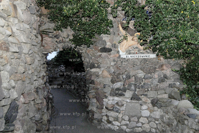 Sanktuarium Matki Bozej Bolesnej w Licheniu (woj. wielkopolskie)....