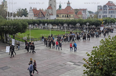 Sopot. Plac Przyjaciol Sopotu, Molo, Plac Konstytucji....