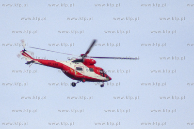 Zakopane. Śmigłowiec TOPR w akcji w górach. 8.08.2019...