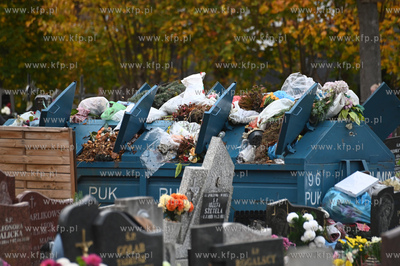 Na cmentarzu parafialnym przy ul. Owsianej w Gdyni...