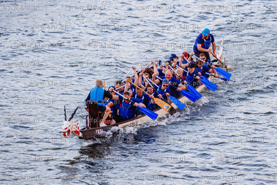 Gdańsk.  XIV Regaty Smoczych Łodzi na Motławie....
