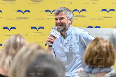 Miejska Biblioteka Publiczna - Sopoteka. Cykl Czytaj...