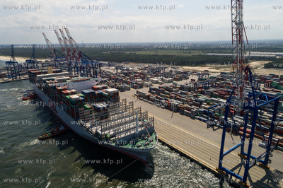 Do DCT Gdańsk zawinął największy kontenerowiec...