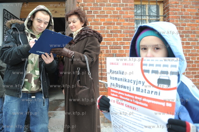 Protest mieszkancow gdanskich dzielnic Osowej i Matarni...
