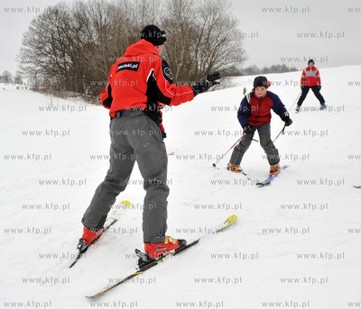 Stok narciarski w Przywidzu na Kaszubach. Na miejscu...