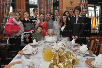 Setne urodziny Janiny KIerat mieszkanki Gdanska.Przyjecie...