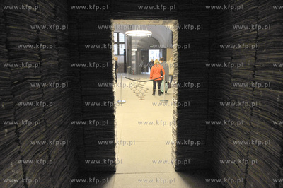 Otwarcie dla zwiedzajach wystawy "Metafora i rzeczywistosc...