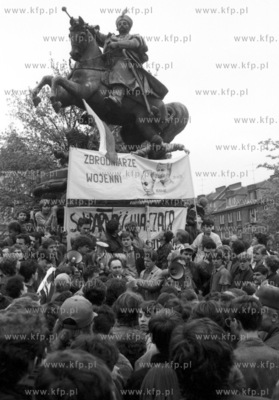 Manifestacja z okazji Swieta Konstytucji 3 maja pod...