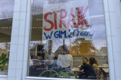 Gdańsk, Przymorze. Egzamin gimnazjalny w Gimnazjum...