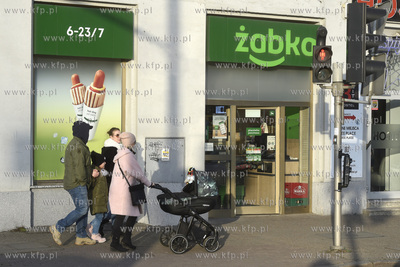 Sklep sieci Żabka na Targu Drzewnym w Gdańsku Śródmieściu
16.01.2020...