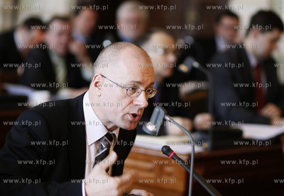 Gdansk. Sesja Rady Miasta. Nz radny PIS Kazimierz Koralewski.
11.02.2010
fot....