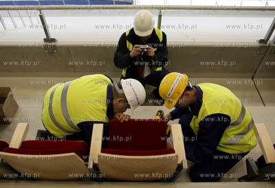 Budowa wielofunkcyjnej hali sportowo - widowiskowej...