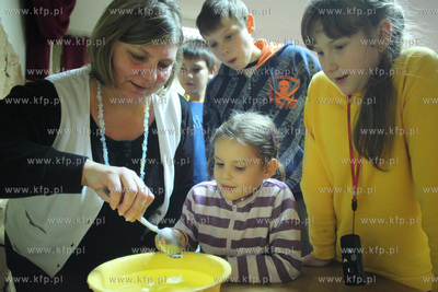 Modziezowy Dom Kultury w Sopocie. Wrozby andrzejkowe.
30.11.2011
fot....