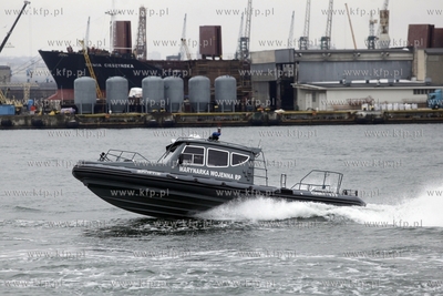 Port Wojenny w Gdyni Oksywiu. Dni Otwarte Koszar -...