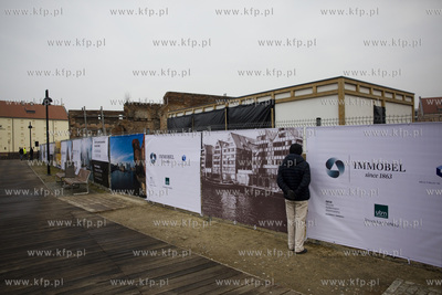 Uroczystość wmurowania aktu erekcyjnego na Wyspie...