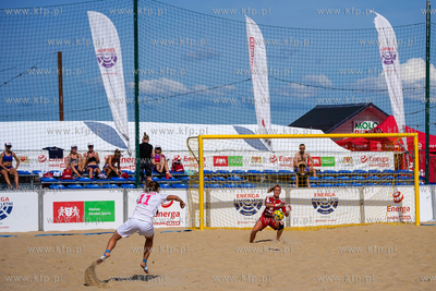 Rozgrywki piłki plażowej na Stadionie Letnim na plaży...