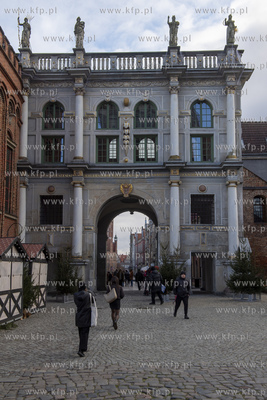 Tymczasowy, na czas remontu,  płot zniknął i odsłonił...