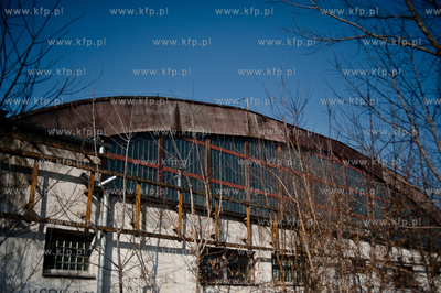Zamknieta od 2002 roku hala GKS Wybrzeze na Gdanskiej...