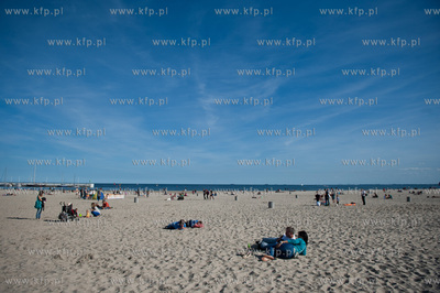Gdynia. Plaza Miejska. Sloneczna pogoda powrocila na...