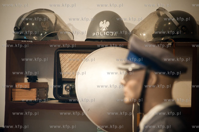 Uniwersytet Gdanski. Wydzial Prawa i Administracji....