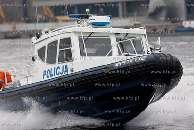 Gdynia. Skwer Kosciuszki. Festyn i pokazy zorganizowany...