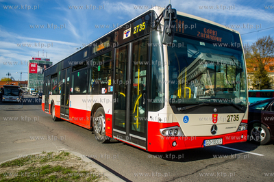 Gdansk. Autobus ZKM marki Mercedes, linii 111.
23.04.2015
fot....