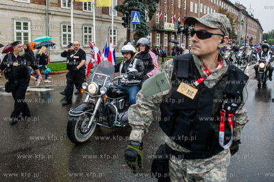 Gdańsk. Manifestacja Komitetu Obrony Demokracji pod...