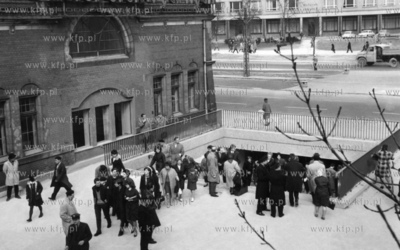 Wejscie do nowego tunelu dla pieszych pod ul. Podwale...