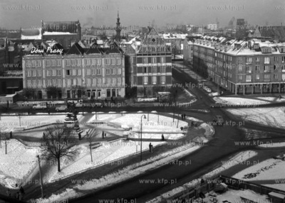 Panorama Gdańska. Widok na Targ Drzewny i ulicę Kowalską....