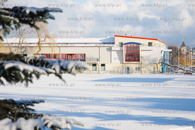 Zima w Rumi. Nz. Hala Widowiskowo Sportowa
27.01.2007
Fot....