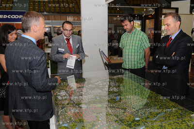 Gdynia Hali Sportowo-Widowiskowa w Gdyni Targi Mieszkaniowe...