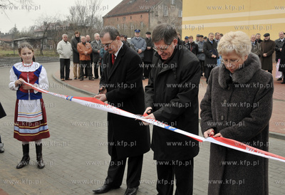 W Pelplinie przy ZSP nr2 otwarto kompleks boisk w ramach...