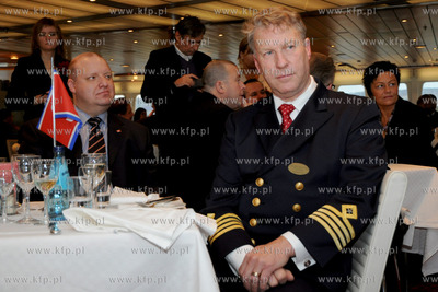 Uroczystosc chrztu nowego promu Stena Line zacumowanego...