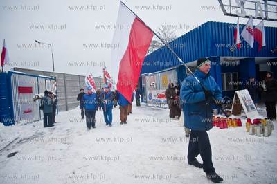 Zlozenie zniczy i wiencow w Rocznice Grudnia 70 pod...