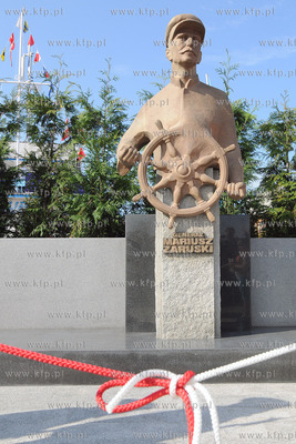 W Yacht Klubie Polskim w gdynskiej marinie odbyly sie...