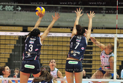 Ergo Arena. Liga Mistrzyn. Mecz Atom Trefl vs. Asystel...