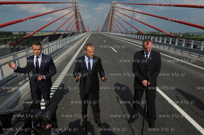 Otwarcie mostu w Kwidzynie. Nz. Minister Transportu...