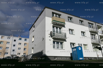 Remont bloku przy ulicy Niepodległości w Pruszczu...
