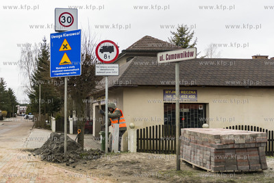 Gdańsk Osowa. Prace budowlane na skrzyżowaniu ulic...