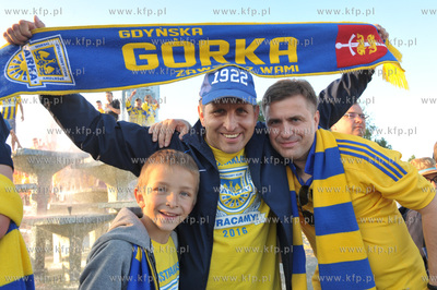 Gdynia swietuje awans Arki do ekstraklasy na skwerze...