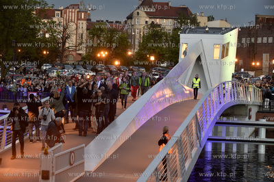Gdańsk. Uroczyste otwarcie kładki na Ołowiankę....