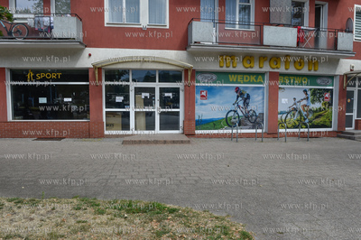 Zamknięty, zlikwidowany sklep sportowy Maraton na...
