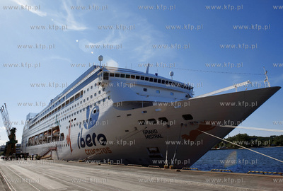 Gdynia. Wycieczkowiec Grand Mistral w gdynskim porcie....