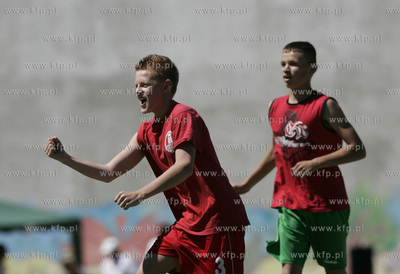 Boisko Zespolu Szkol Ogolnoksztalcacych nr 8 przy ul....